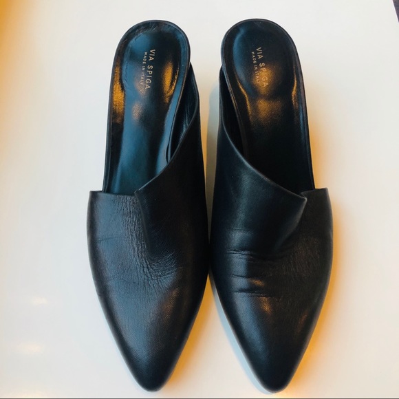 Via Spiga Black Freya Asymmetrical Mule. - Picture 3 of 7